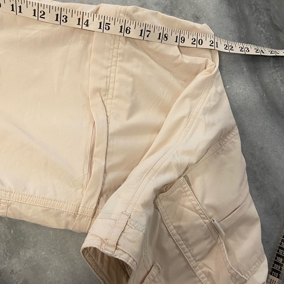 EMS Eastern Mountain Sports Cream Cargo Conversion Capri Hiking Pants Size 14 - Picture 13 of 13